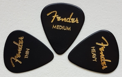 Pick Fender 351, black Celluloid, Trio: thin, medium, heavy
